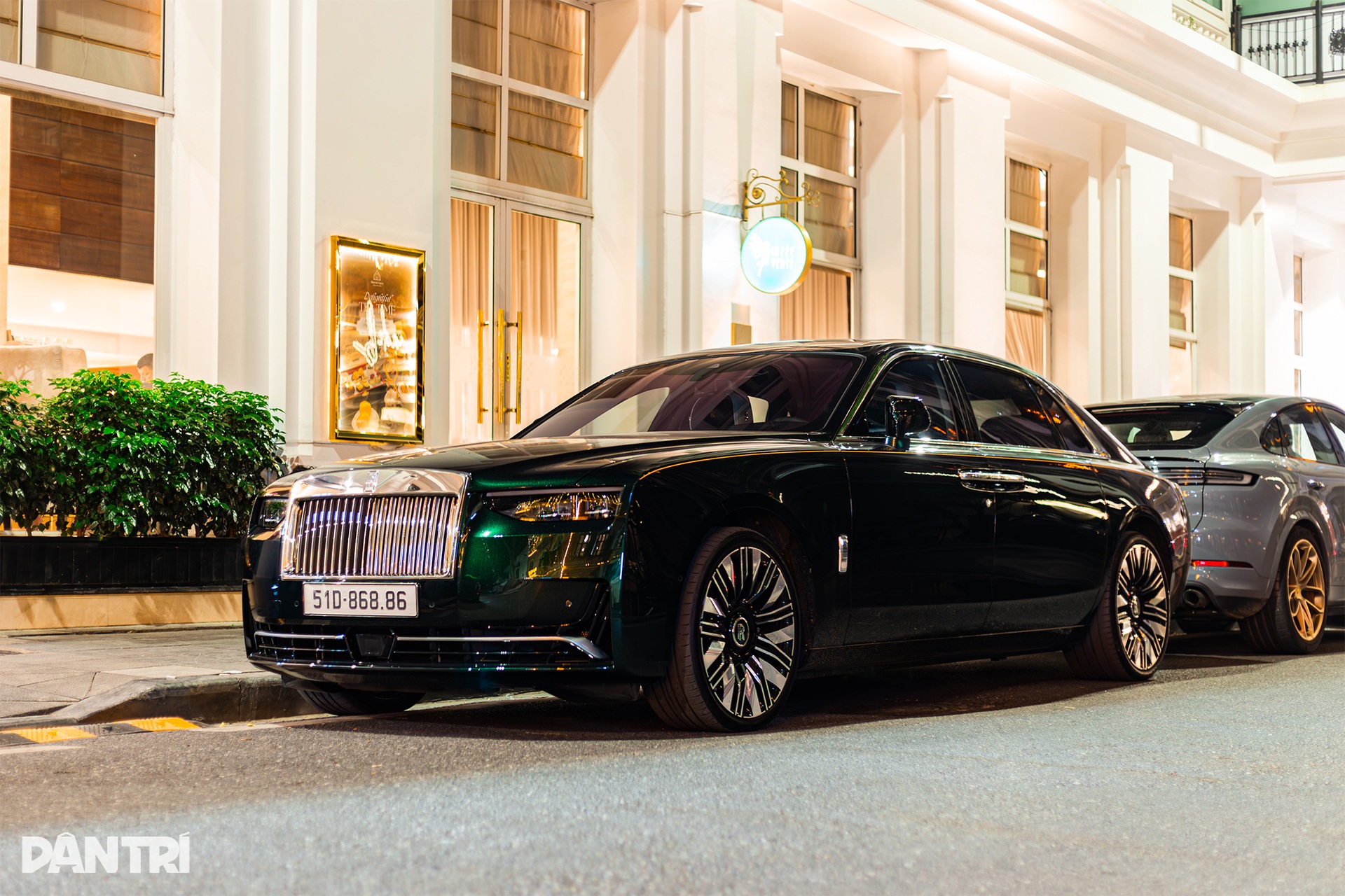 Rolls-Royce Ghost Series II đầu tiên Việt Nam, màu sơn đắt hơn 1 chiếc VF 3 - 1 Rolls-Royce Ghost Series II đầu tiên Việt Nam, màu sơn đắt hơn 1 chiếc VF 3 - 1