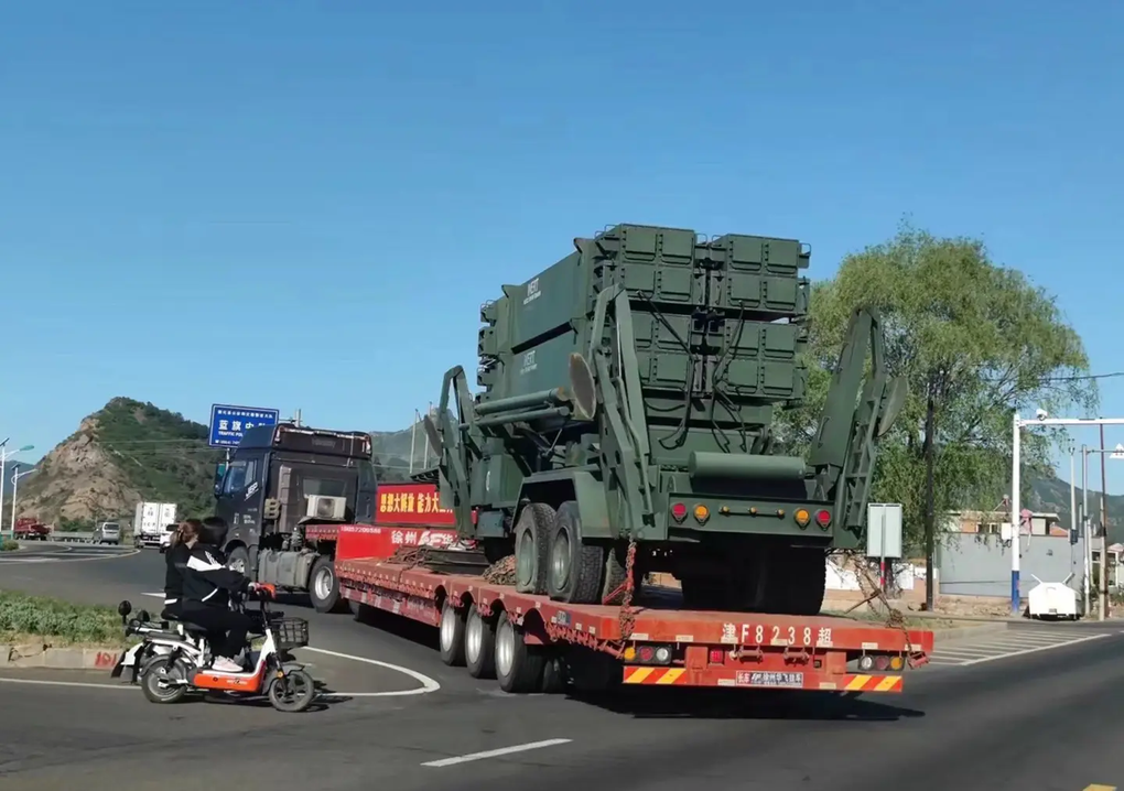 Xôn xao hình ảnh tên lửa Patriot xuất hiện ở Trung Quốc - 1 Xôn xao hình ảnh tên lửa Patriot xuất hiện ở Trung Quốc - 1