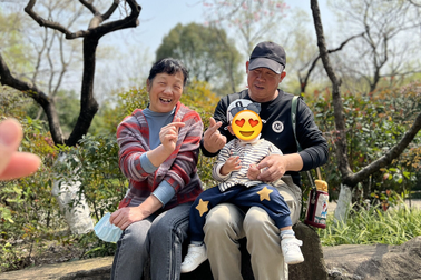 Mặc gièm pha, cô dâu Việt lấy chồng ngoại quốc phấn đấu mua nhà 8 tỷ