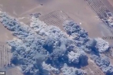 Nghẹt thở phút Mỹ xóa sổ cả loạt mục tiêu IS