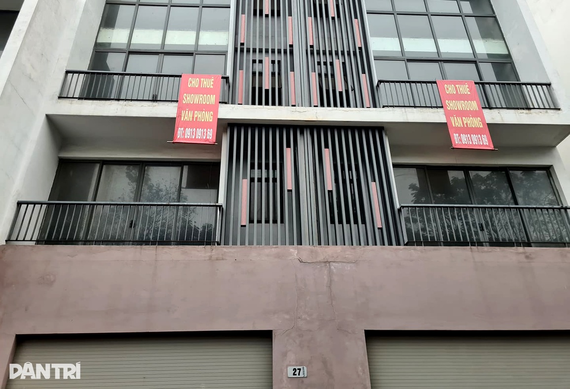 Không khách thuê, chủ shophouse mất trắng hàng trăm triệu đồng/năm - 4 Không khách thuê, chủ shophouse mất trắng hàng trăm triệu đồng/năm - 4