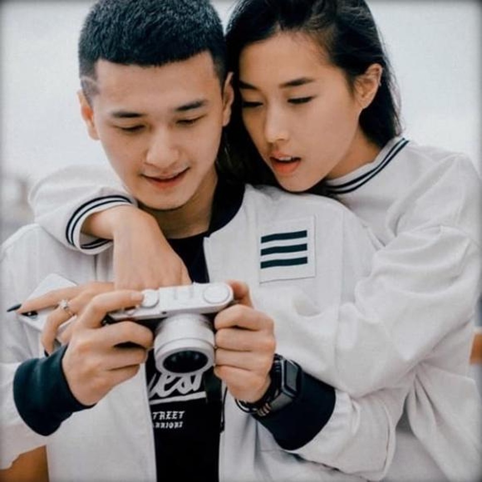 Đường tình ồn ào của Huỳnh Anh trước khi công khai cầu hôn nữ MC hơn 6 tuổi - 6 Đường tình ồn ào của Huỳnh Anh trước khi công khai cầu hôn nữ MC hơn 6 tuổi - 6