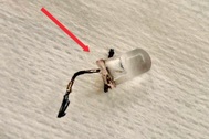 TPHCM: Bé gái 9 tháng tuổi nuốt bóng đèn LED, nhập viện nguy kịch