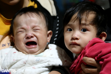 Bà nội ước nguyện trước lúc nhắm mắt "được 2 cháu gọi tiếng bà ơi"