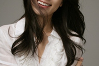 Han Hyo Joo xinh đẹp thử sức làm ca sĩ