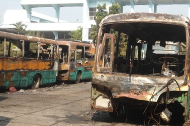 Vụ 10 xe buýt cháy bí ẩn trong đêm: Có người cố ý đốt xe