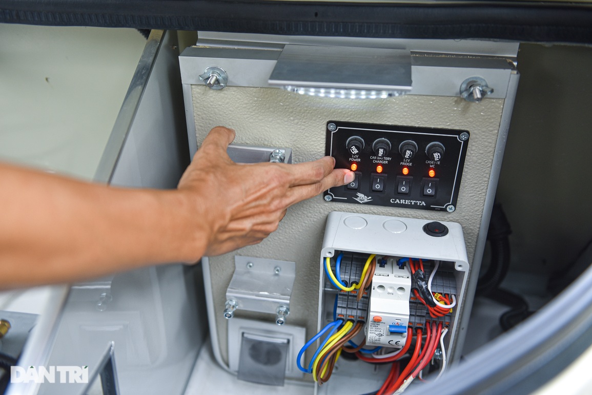 Cận cảnh chiếc xe kéo du lịch độc nhất Việt Nam giá gần 900 triệu đồng - 9 Cận cảnh chiếc xe kéo du lịch độc nhất Việt Nam giá gần 900 triệu đồng - 9