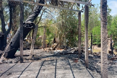 3 ngôi nhà của 3 anh em ruột cùng bị lửa thiêu rụi