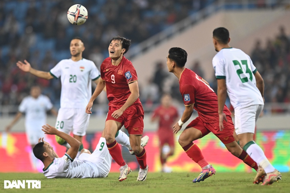 Siêu cò châu Âu: Hoàng Đức không hợp với lối chơi của HLV Troussier - 3 Siêu cò châu Âu: Hoàng Đức không hợp với lối chơi của HLV Troussier - 3