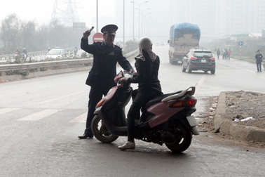 Bắt đầu cấm xe máy lưu thông cao tốc Pháp Vân - Cầu Giẽ