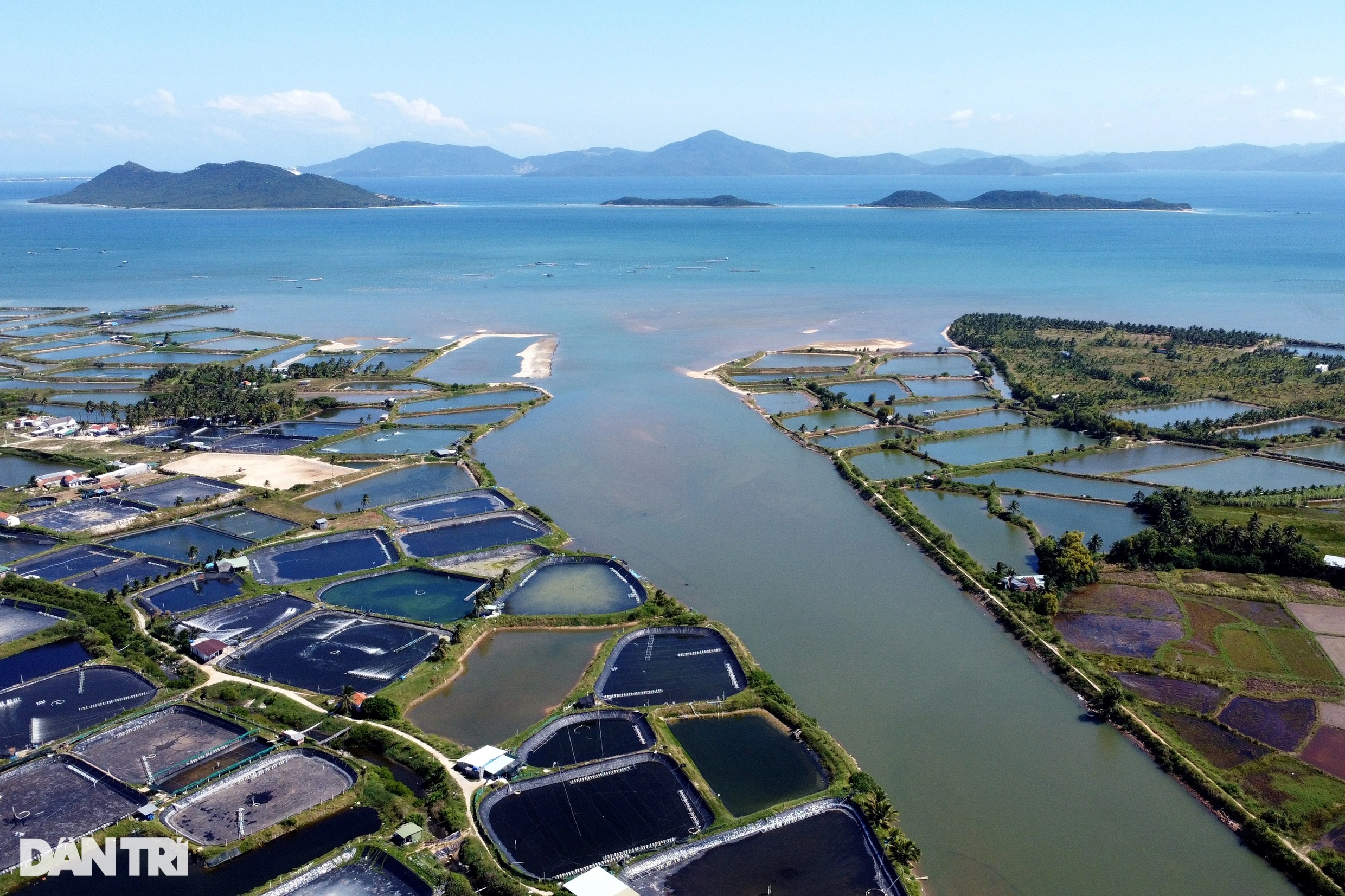 Khánh Hòa đề xuất 3 phương án xây dựng sân bay Vân Phong - 1