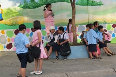 Khi con công nhân nghèo đi học