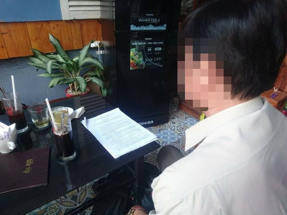 Vụ hiệu phó vô tình lộ ảnh nóng”, hiệu trưởng trình báo công an: Kết luận bất ngờ! - 1 Vụ hiệu phó vô tình lộ ảnh nóng”, hiệu trưởng trình báo công an: Kết luận bất ngờ! - 1