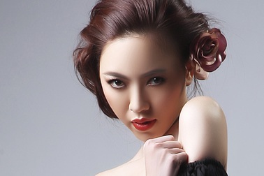 Trước khi đi du học, Vũ Hoàng Điệp tung ảnh gợi cảm