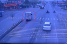 Ô tô 5 lần vượt đèn đỏ ở Thái Bình lại tiếp tục vi phạm