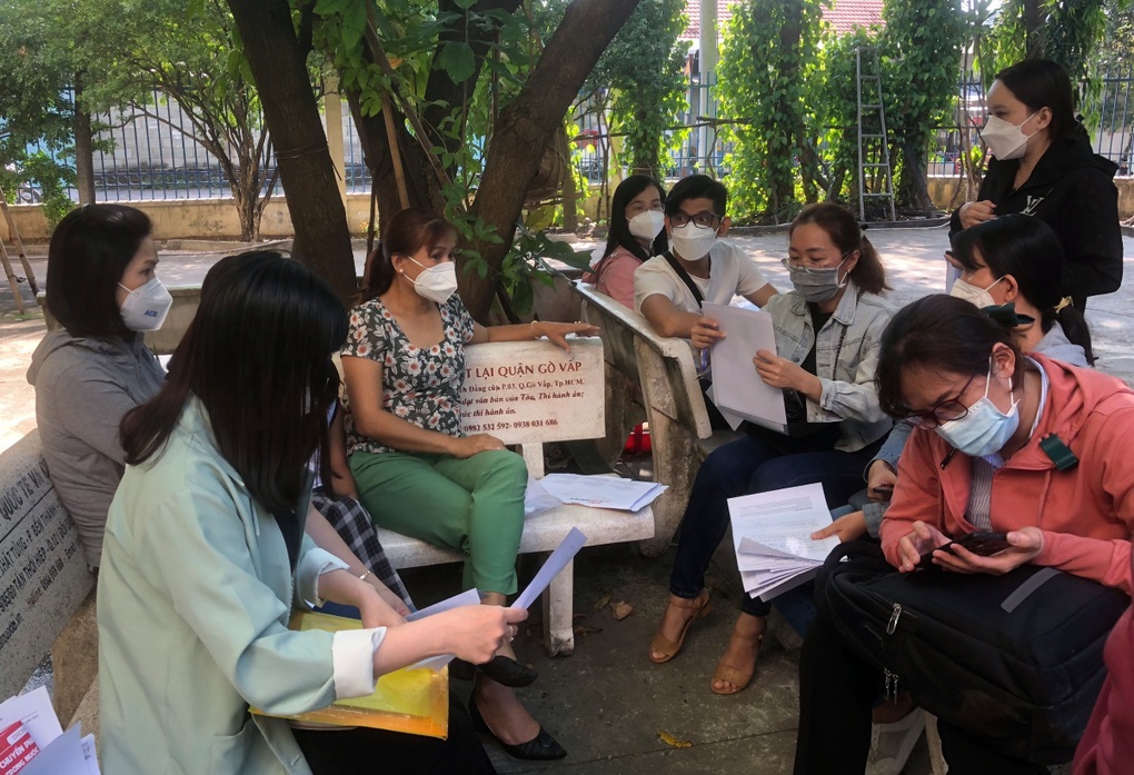 Người cha bất lực vì 2 lần bị trung tâm Anh ngữ dụ nộp tiền rồi biến mất - 1 Người cha bất lực vì 2 lần bị trung tâm Anh ngữ dụ nộp tiền rồi biến mất - 1
