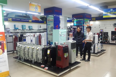Thị trường điện máy cuối năm bắt đầu "đại tiệc"