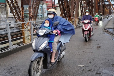 Hà Nội chìm trong mưa rét