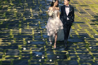 Ảnh cưới ngọt ngào và lãng mạn của Lâm Tâm Như - Hoắc Kiến Hoa