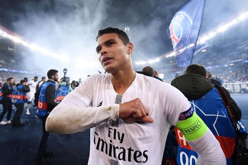 Chelsea chính thức sở hữu siêu trung vệ Thiago Silva - 2