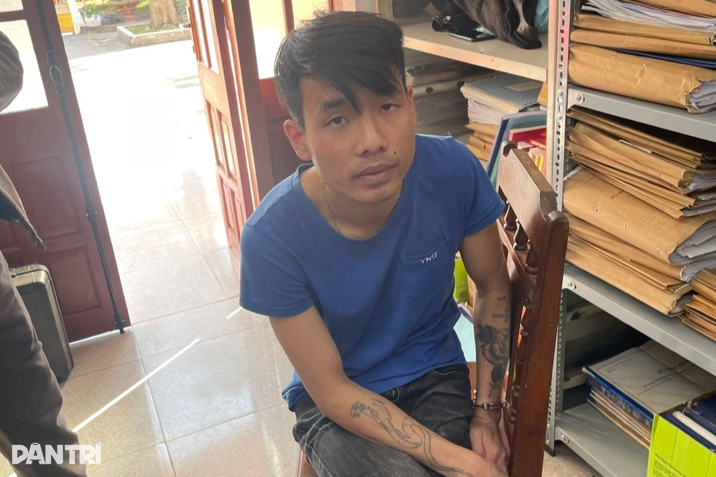 Hơn 100 cảnh sát truy bắt đối tượng đâm thiếu niên 14 tuổi - 2 Hơn 100 cảnh sát truy bắt đối tượng đâm thiếu niên 14 tuổi - 2