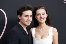 Brooklyn Beckham đang bị vợ thao túng, ngày càng xa rời người thân?