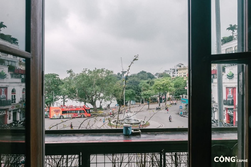 Hà Nội: 5 quán xem pháo hoa view triệu đô tại quận Hoàn Kiếm - 4 Hà Nội: 5 quán xem pháo hoa view triệu đô tại quận Hoàn Kiếm - 4