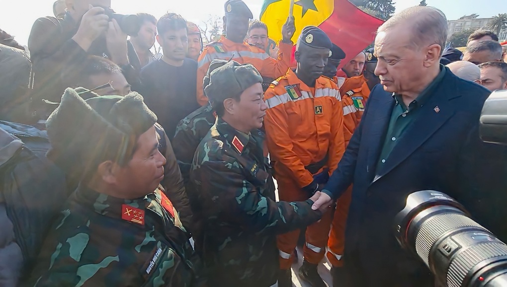 Tổng thống Thổ Nhĩ Kỳ cảm ơn lực lượng cứu nạn, cứu hộ quân đội Việt Nam - 1 Tổng thống Thổ Nhĩ Kỳ cảm ơn lực lượng cứu nạn, cứu hộ quân đội Việt Nam - 1