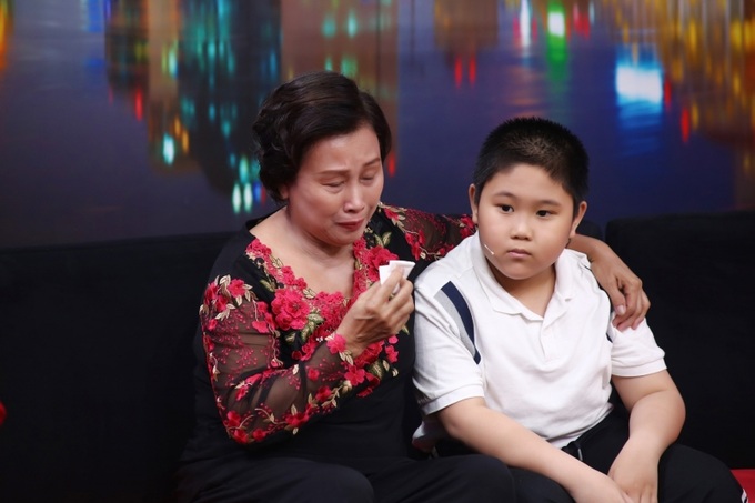Cậu bé 9 tuổi cương quyết: “Dượng xấu xa, mẹ hãy lấy người khác”.