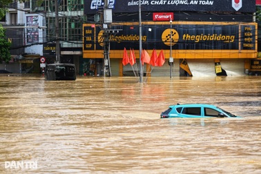 “Bão năm nay rất đặc biệt, đổ bộ vào miền Bắc thay vì miền Trung”