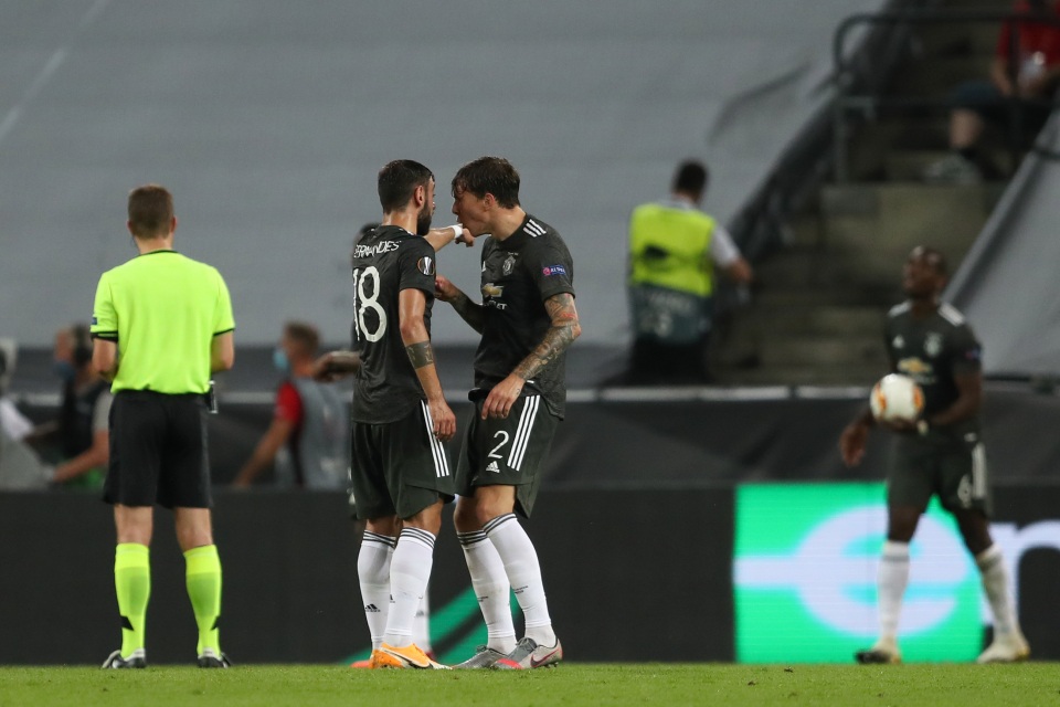 Fernandes cãi vã với Lindelof sau bàn thua của Man Utd - 2 Fernandes cãi vã với Lindelof sau bàn thua của Man Utd - 2