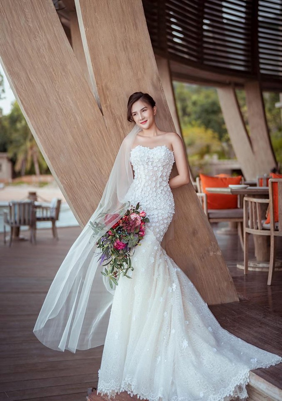 Những hoa khôi “theo chàng về dinh” trong năm 2019 - 12 Những hoa khôi “theo chàng về dinh” trong năm 2019 - 12