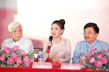 Hoa hậu Việt Nam 2018 cho thí sinh “nợ” bằng tốt nghiệp PTTH