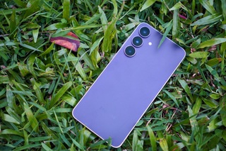 Đánh giá Galaxy S25 FE: Màn hình đẹp, camera tốt, hiệu năng đủ dùng - 21