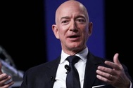 Tỷ phú Jeff Bezos bán 2 tỷ USD cổ phiếu Amazon để cứu Trái đất