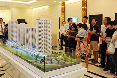 Chê lãi suất thấp, dồn tiền mua nhà đất để dành