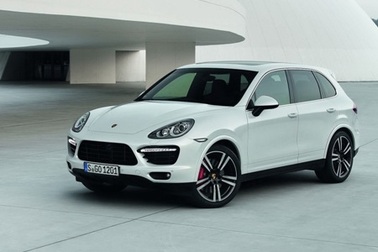 Cayenne Turbo S phiên bản 2013 khác gì bản Turbo?