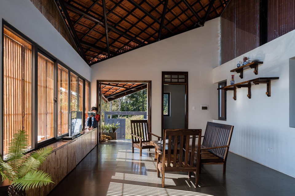 Chiêm ngưỡng ngôi nhà trên đỉnh đồi, quanh năm ngắm mây giăng ở Đăk Nông - 5 Chiêm ngưỡng ngôi nhà trên đỉnh đồi, quanh năm ngắm mây giăng ở Đăk Nông - 5