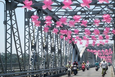 Huế rực rỡ sắc màu chào đón mùa Phật đản