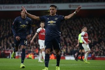 Arsenal 1-3 Man Utd: Dấu ấn của Sanchez, Lingard và Martial