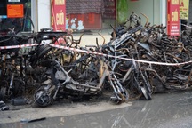 Hiện trường vụ cháy cửa hàng xe điện khiến 3 người chết ở Hà Nội