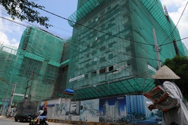 Vay mua nhà ở xã hội: Dân khó vay, ngân hàng lúng túng