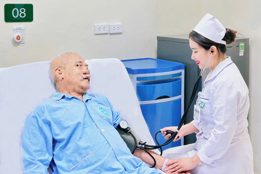 Lực lượng điều dưỡng là đôi tay và trái tim của bệnh viện - 2