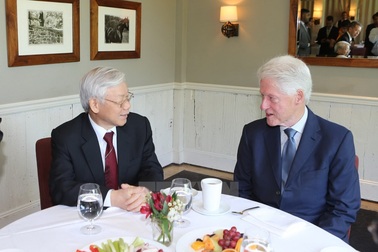 Tổng Bí thư thăm gia đình cựu Tổng thống Hoa Kỳ Bill Clinton
