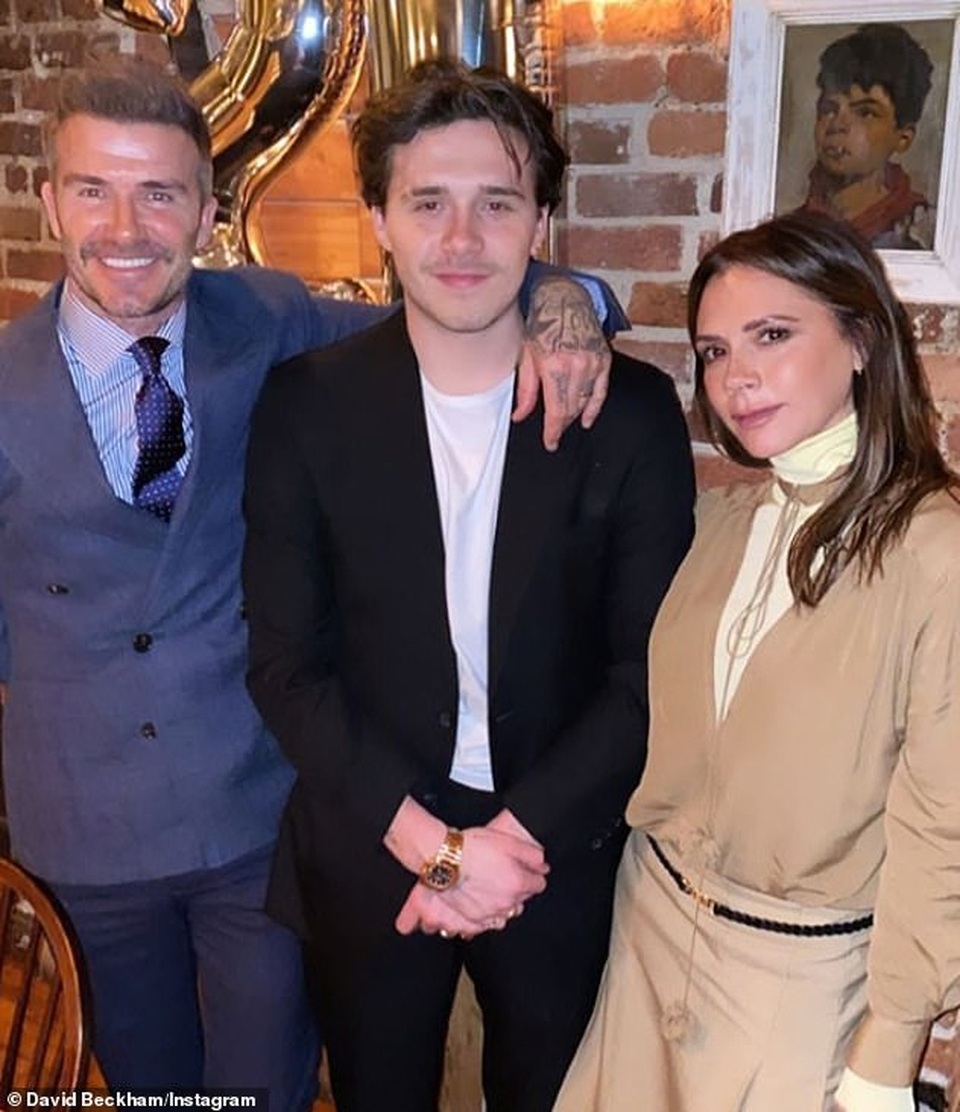 Những hình ảnh ngọt ngào của Brooklyn Beckham và con gái tỷ phú - 9 Những hình ảnh ngọt ngào của Brooklyn Beckham và con gái tỷ phú - 9
