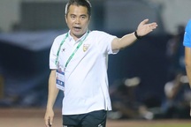 HLV Phạm Minh Đức khuyên trọng tài nên… học thêm nghiệp vụ