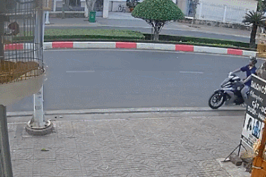 Clip "xe máy bất ngờ cháy dữ dội tại Bà Rịa - Vũng Tàu" gây chú ý tuần qua