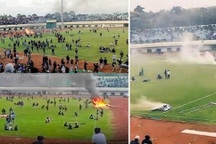 CĐV Indonesia bạo loạn nghiêm trọng, lao xuống sân, đốt khung thành