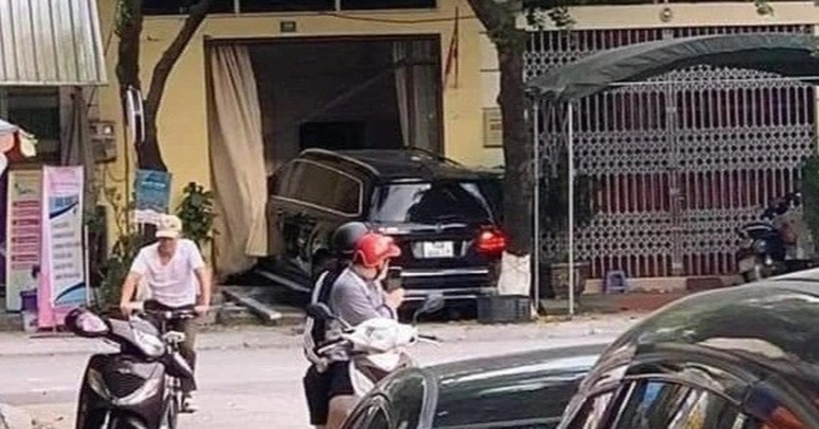 Vụ xe Mercedes đại náo ở Móng Cái: Tài xế sử dụng ma túy - 2 Vụ xe Mercedes đại náo ở Móng Cái: Tài xế sử dụng ma túy - 2
