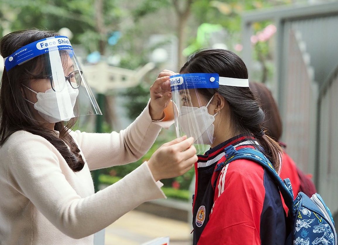 Hà Nội: Kịch bản xử lý ra sao khi học sinh tiểu học là F0? - 1 Hà Nội: Kịch bản xử lý ra sao khi học sinh tiểu học là F0? - 1
